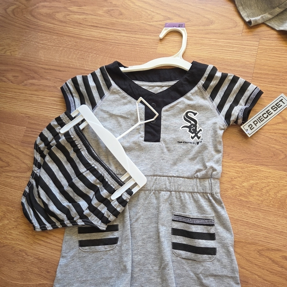 MLB Chicago White Sox Dress 2T NWT 2PC Black and Gray Baseball - Picture 2 of 5